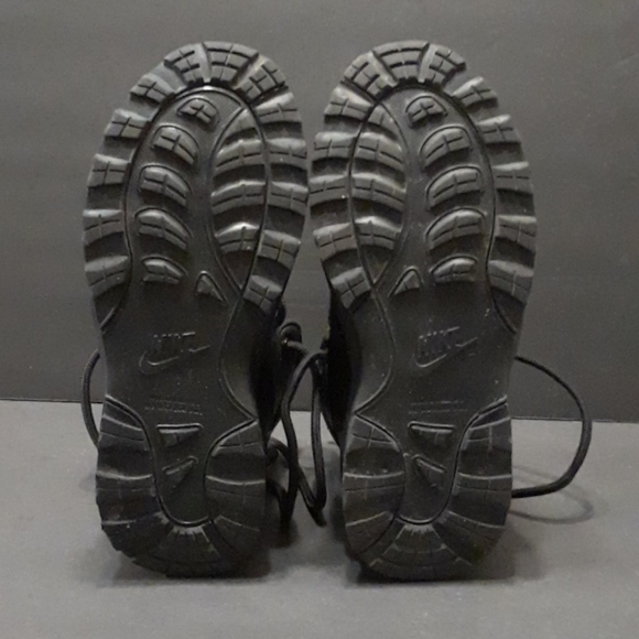 Nike Boots Hi-Top Boots - Picture 16 of 16